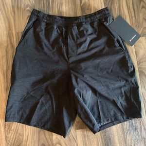NWT Men’s Pace Breaker Short 9” Lined in Black